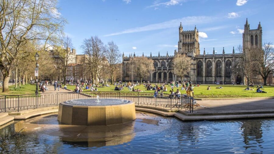 Bristol: City Walking Tour & Exploration Game - Key Points