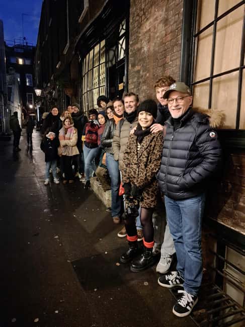 Bristol: Ghosts, Ghouls and Gallows Guided Tour - What You Experience During the 2-Hour Night Walk