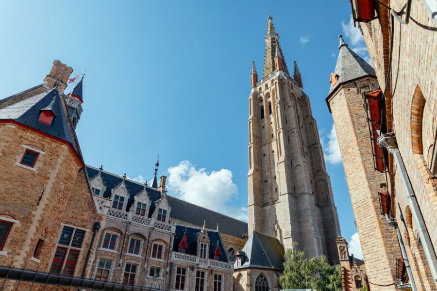 Bruges: 2-Hour Private Kick-Start Tour with a Local - Discovering Bruges main landmarks in just 2 hours