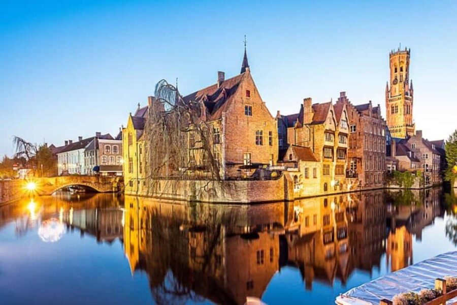 Bruges: City Must-Sees Private Walking Tour - Starting Point at Markt 30: The Heart of Bruges