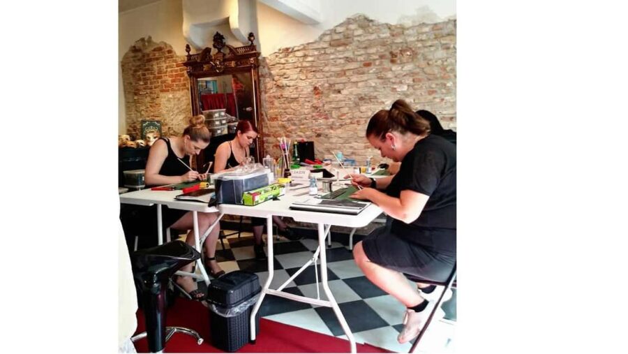 Bruges: Latex Accessory Workshop (groups and bachelorettes) - What Makes the Bruges Latex Accessory Workshop Stand Out
