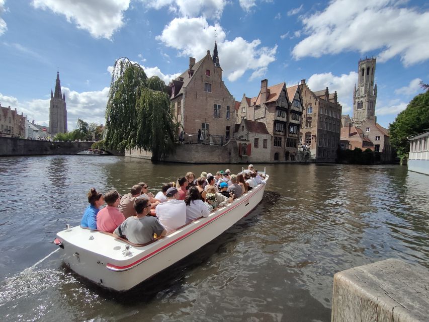 Bruges: Small Group Boat Cruise and Guided Walking Tour - Central Meeting Point in the Heart of Bruges