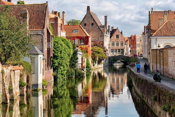 Bruges Small-group Full-day trip by Minivan from Paris - Pickup and Transportation in Style