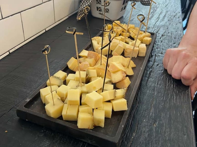 Brussels: City Center Guided Food Tour with Tastings - From the Meeting Point to the Heart of Brussels Food Scene