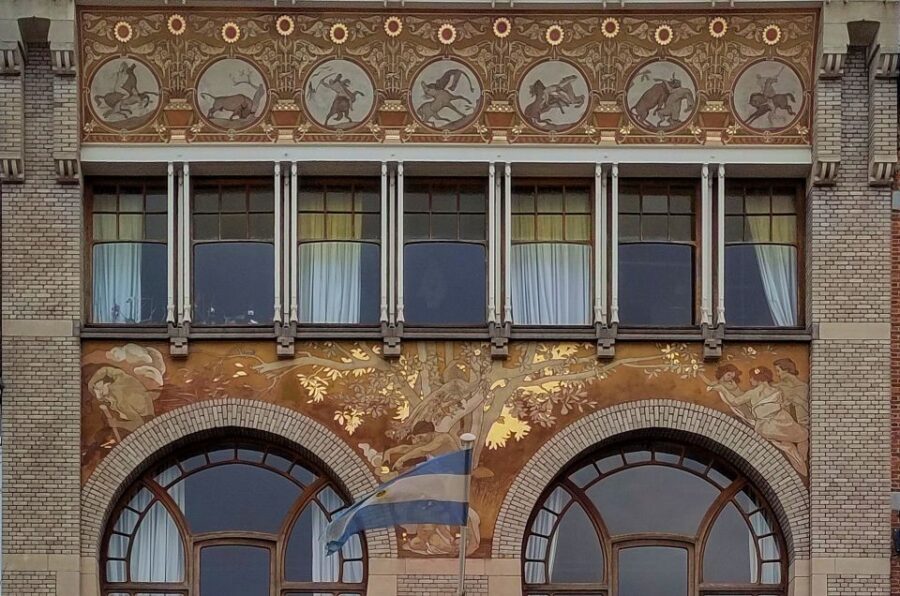 Brussels: Fall and Rise of Art-Nouveau Guided Tour - Exploring the Art-Nouveau Neighborhoods of Saint-Gilles and Ixelles