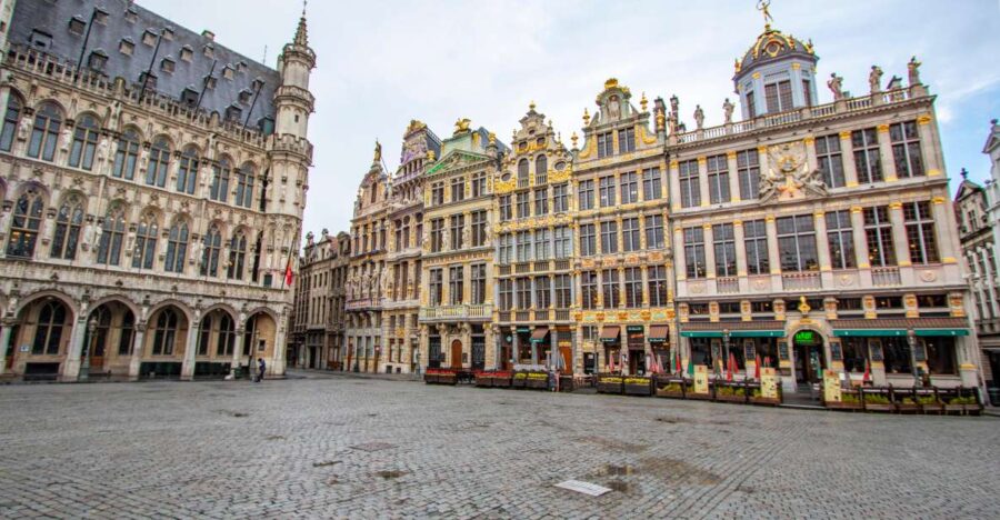 Brussels: Private Exclusive History Tour with a Local - Visiting Brussels’ Iconic Landmarks with a Personal Touch