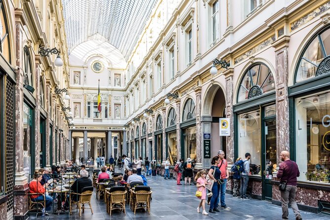 Brussels Treasure Hunt: Gold Quest Walking Adventure - Midway Stops for Relaxation and Photo Ops