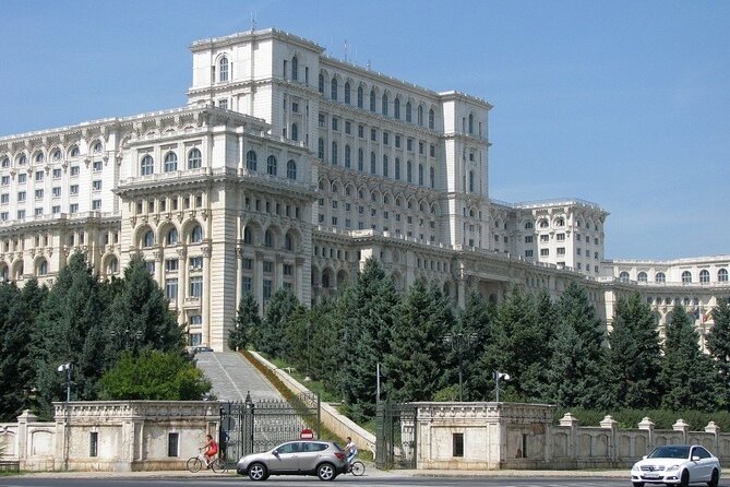 Bucharest City Tour 4h - Discovering the Palace of Parliament