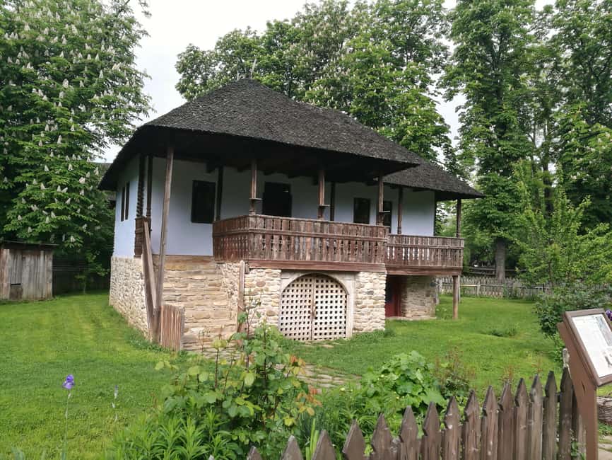 Bucharest city tour: Village Museum visit & Panormaic tour - Starting Point and Hotel Pickup in Bucharest