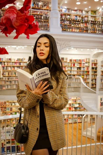 Bucharest: Essential Photo Session in the Charming Streets - Starting Point at Hanu’ lui Manuc and Easy Location Access