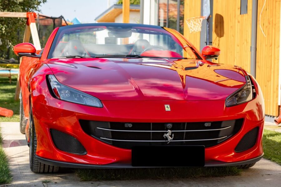 Bucharest: Ferrari Driving Experience - SHORT 10min - Starting Point: Piața Constituției – The Heart of Bucharest