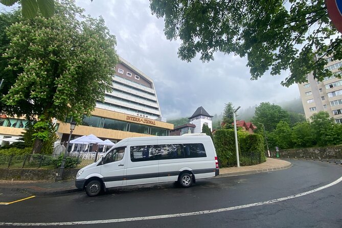 Bucharest Private Airports Transfer - Vehicles and Comfort: Well-Equipped for a Smooth Ride