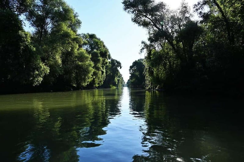 Bucharest: Tour to Danube Delta 2-Days With Boat Tour - Discovering the Danube Delta’s Scenic Waterways by Boat