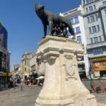 Bucharest: Walking tour with Italian guide for small groups - Discovering Bucharest’s Architectural Gems and Hidden Corners