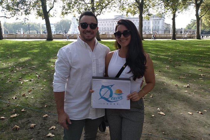 Buckingham Palace & Westminster Guided Walking Tour - Starting Point at Green Park for a Central London Introduction