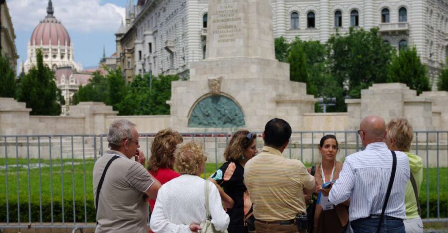 Budapest: City Center Walking Tour - Starting Point and Tour Duration