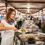 Budapest: Danube Cruise with Hungarian Dinner and Live Music - Iconic Budapest Landmarks From the Water