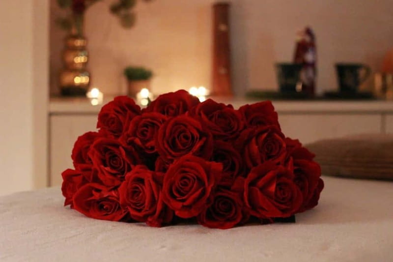 BUDAPEST, Day Spa : Couples Massage with Roses Bubble Bath - The Central Budapest Location at FD - Fashion & Day Spa