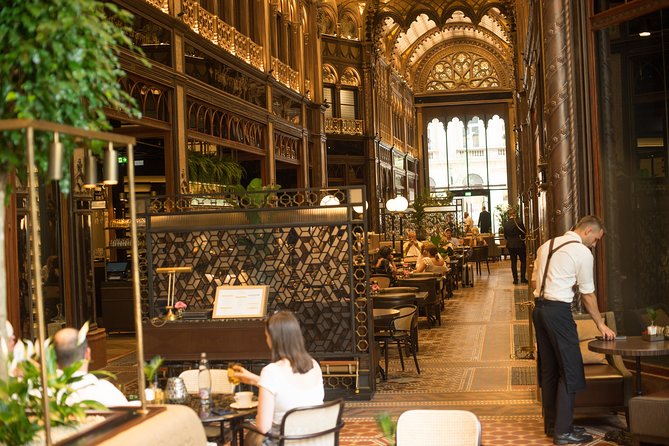 Budapest Essential Walking Tour&Traditional Hungarian Dessert - Szechenyi Baths and the Thermal Bath Heritage