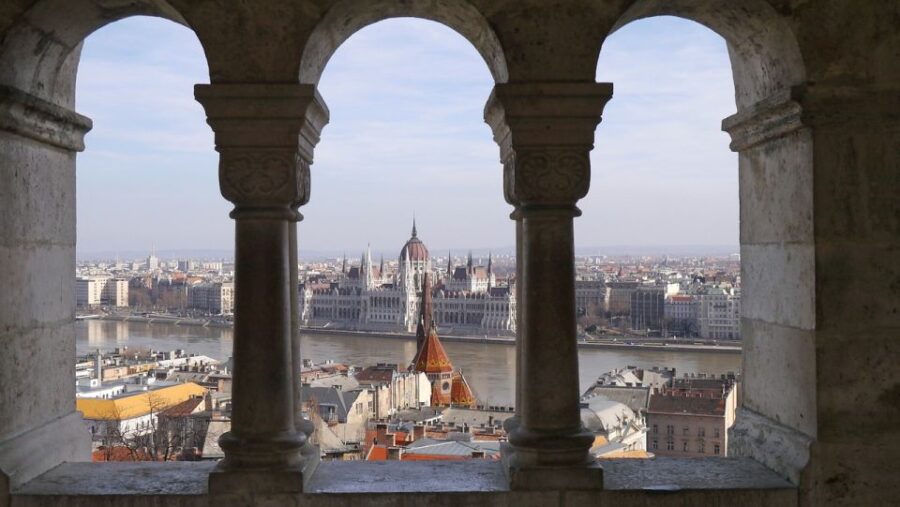 Budapest: Half-Day Highlights Small Group Private Tour - Starting Point in Budapest’s District V