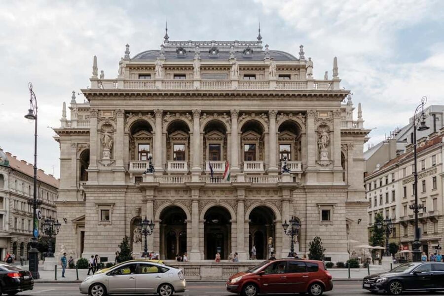 Budapest: Magnificent Andrássy Avenue Tour & Folk Music - Strolling Along Andrássy Avenue: Architecture and Public Buildings
