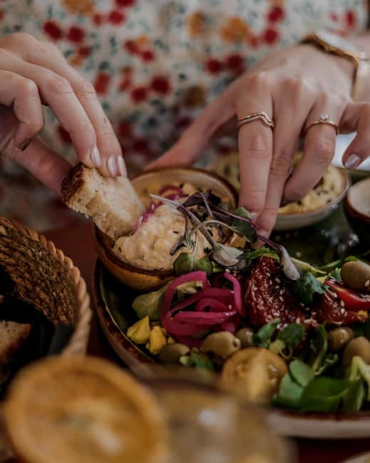 Budapest: Mezze Platter with Unlimited Wine & Sparkling - The Authentic Mediterranean Mezze Spread