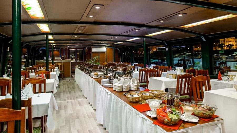 Budapest: New Years Eve Dinner Cruise with Panoramic Views - The Festive Atmosphere with a Retro DJ
