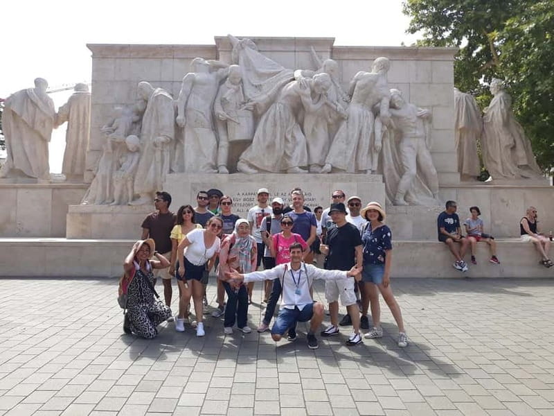 Budapest: Parliament & Its Surroundings Tour with Folk Music - Starting Point at Arany János utca Metro Station