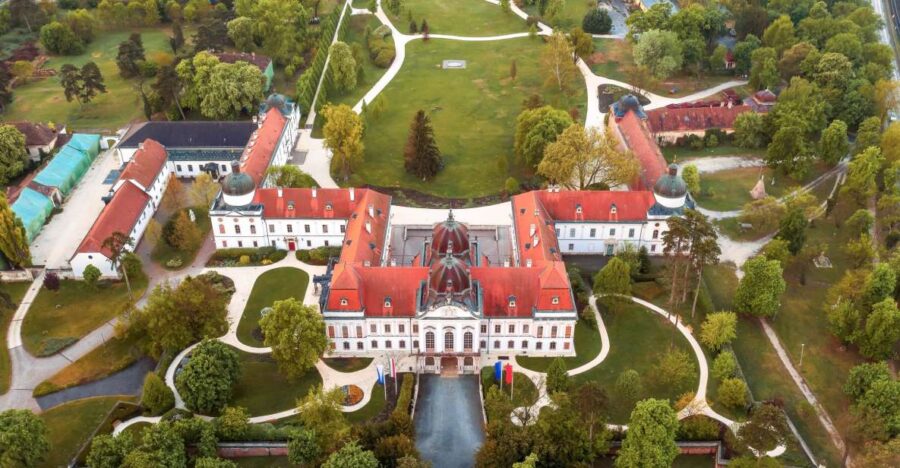 Budapest: Private 3-Hour Gödöll Palace Tour - Exploring Gödöll Palace’s Baroque Architecture and Gardens