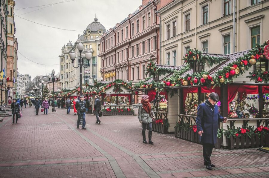 Budapest Private Walking tour - Starting at the Hungarian Parliament for a Central Beginning