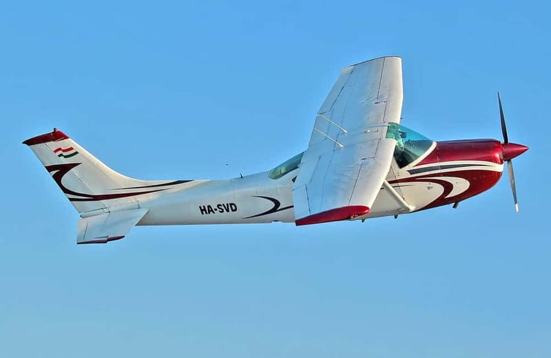 Budapest Sightseeing Flight with Cessna C172 - The Scenic Route: Over Budapest’s Most Famous Landmarks