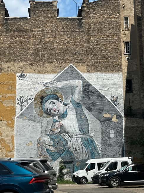 Budapest: Walking Tour with Chimney Cake & Polaroid Photos - Starting at Szimpla Kert: Budapests Most Popular Ruin Bar