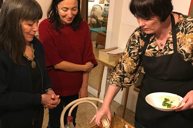 Build A Catalan Charcuterie Cheese Board & Wine Pairing (V/VG Options) - Zara’s Expertise and Teaching Style