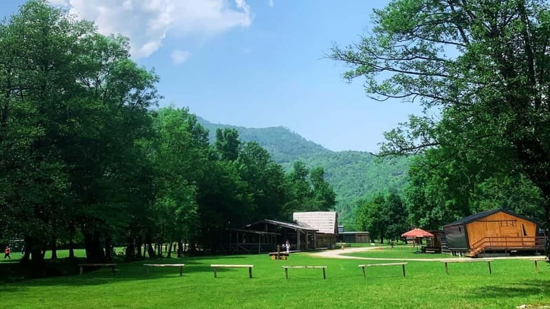 Bunker: Tito's Secret & Boracko Lake Tour from Sarajevo - Tito’s Nuclear Bunker: A Cold War Secret Unveiled