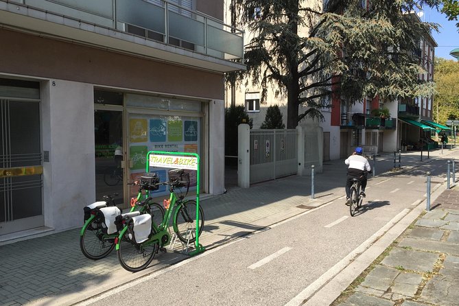 By bike on the Liberty Bridge - The Scenic Route from Marghera to the Lagoon