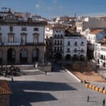 Cáceres: City Highlights Walking Tour with Local Guide - Visiting the Heart of Cáceres: Plaza de Santa Maria