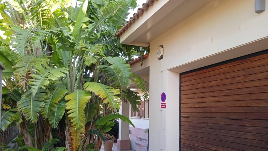 Cala Millor: Escape Room "The millionaire's villa", fun game - The Villas Location and Meeting Details in Cala Millor