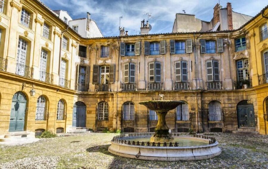 Calanques of Cassis, Aix-en-Provence & Wine Tasting Day Tour - Scenic Boat Cruise Through the Calanques of Cassis