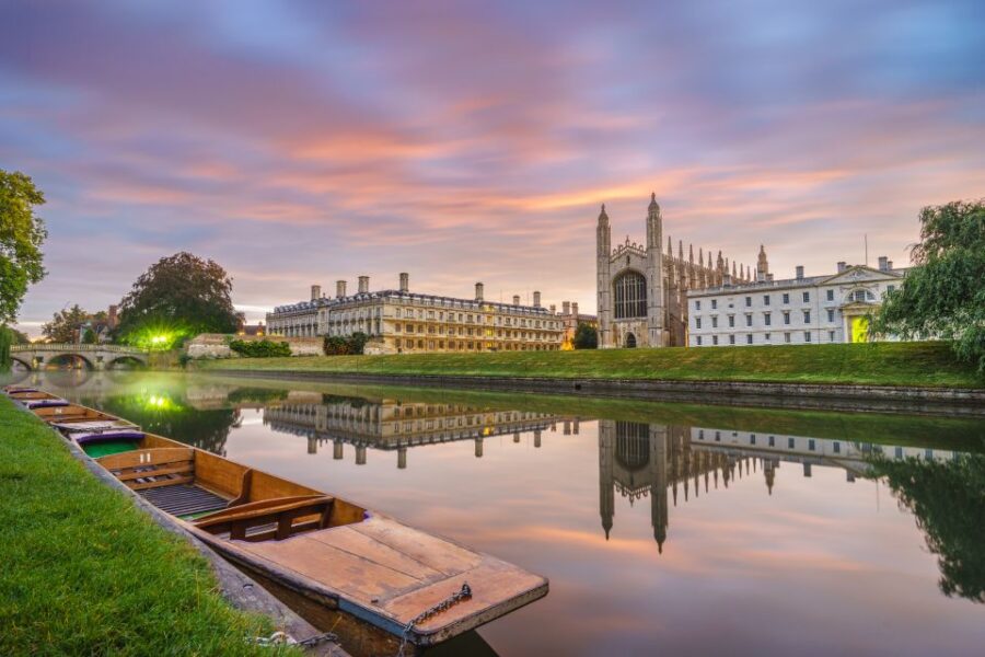 Cambridge: Chauffeured Punting Tour - Starting Point at La Mimosa Landing Stage