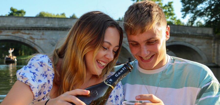 Cambridge: Private Chauffeured Punting Tour - Starting at Jesus Green: The Meeting Point for Your Tour