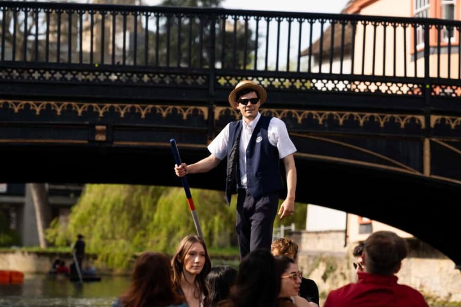 Cambridge University: Guided Punting Tour on the River Cam - Starting Point at Scudamore’s Mill Lane Punting Station