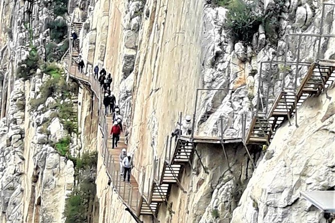 Caminito del Rey Group Tour directly from Malaga - Walking the Caminito del Rey: Cliffs, Bridges, and Views