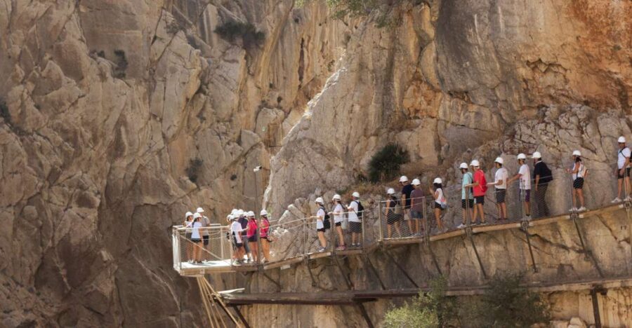 Caminito del Rey: Trekking Tour with Hiking Guide - Navigating the Route: From Ardales to Álora on the Famous Path