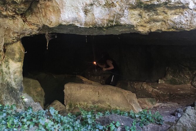 Canyon of Sicily ,Trekking Eco Tour in Iblei Nature Reserve - Walking Through Cava Carosello’s Majestic Canyon