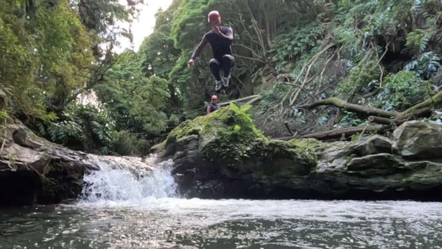 Canyoneering Ascend - S.Miguel Azores - Starting Point at Moinho do Félix Trail