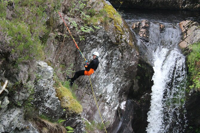 CANYONING in Laggan Canyon | Roybridge, Scotland - Safety Equipment and Facilities for Maximum Comfort