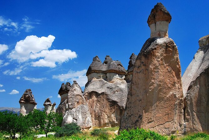 Cappadocia Highlights Private Guided Tour - Climbing to the Panoramic View at Uchisar Castle