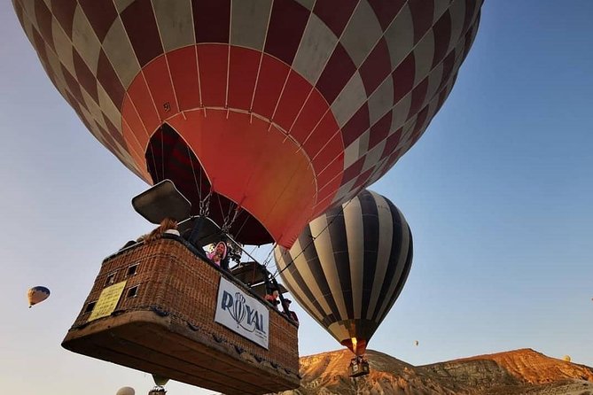 Cappadocia Hot Air Balloon Ride / Royal Balloon - The Unique Experience of a Balloon Flight in Cappadocia