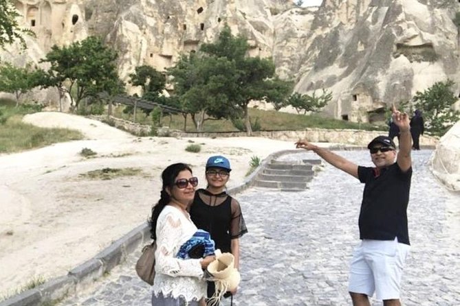 Cappadocia Red Tour with Small Group - Visiting Uchisar Castle and Its Historical Significance
