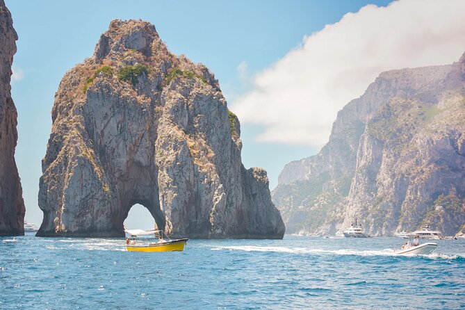 Capri & Positano Private Tour - Premium 28 ft boat - Exploring the Iconic Faraglioni Rocks